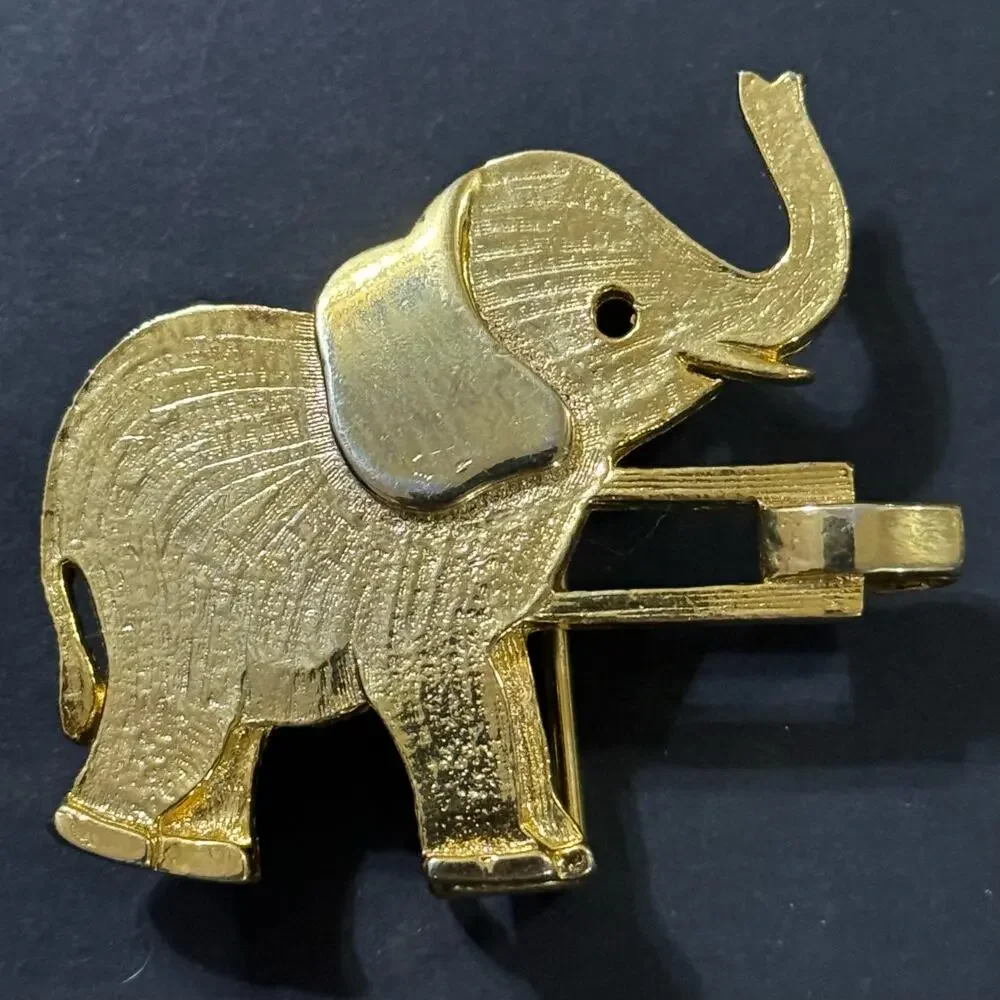 Vintage 1980 Elephant Small Belt Buckle Gold Tone Mimi Di N